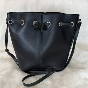 Urban Outfitters Black Barrel Bag Design